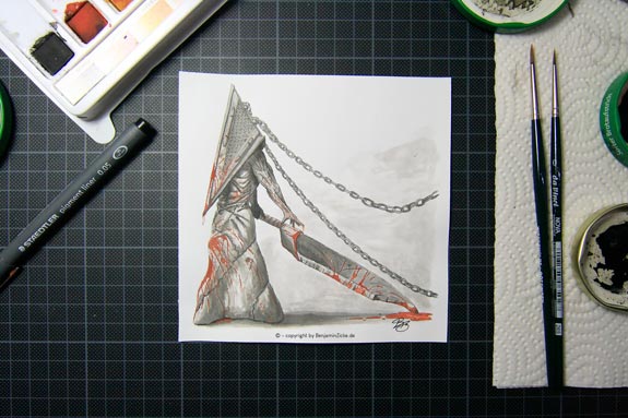 Red Pyramid Thing M-Size